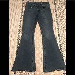AE Hi-Rise Artist SZ 6 Jeans